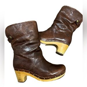 Ugg lynnea fold over sheepskin heeled wooden boots leather brown color size 7